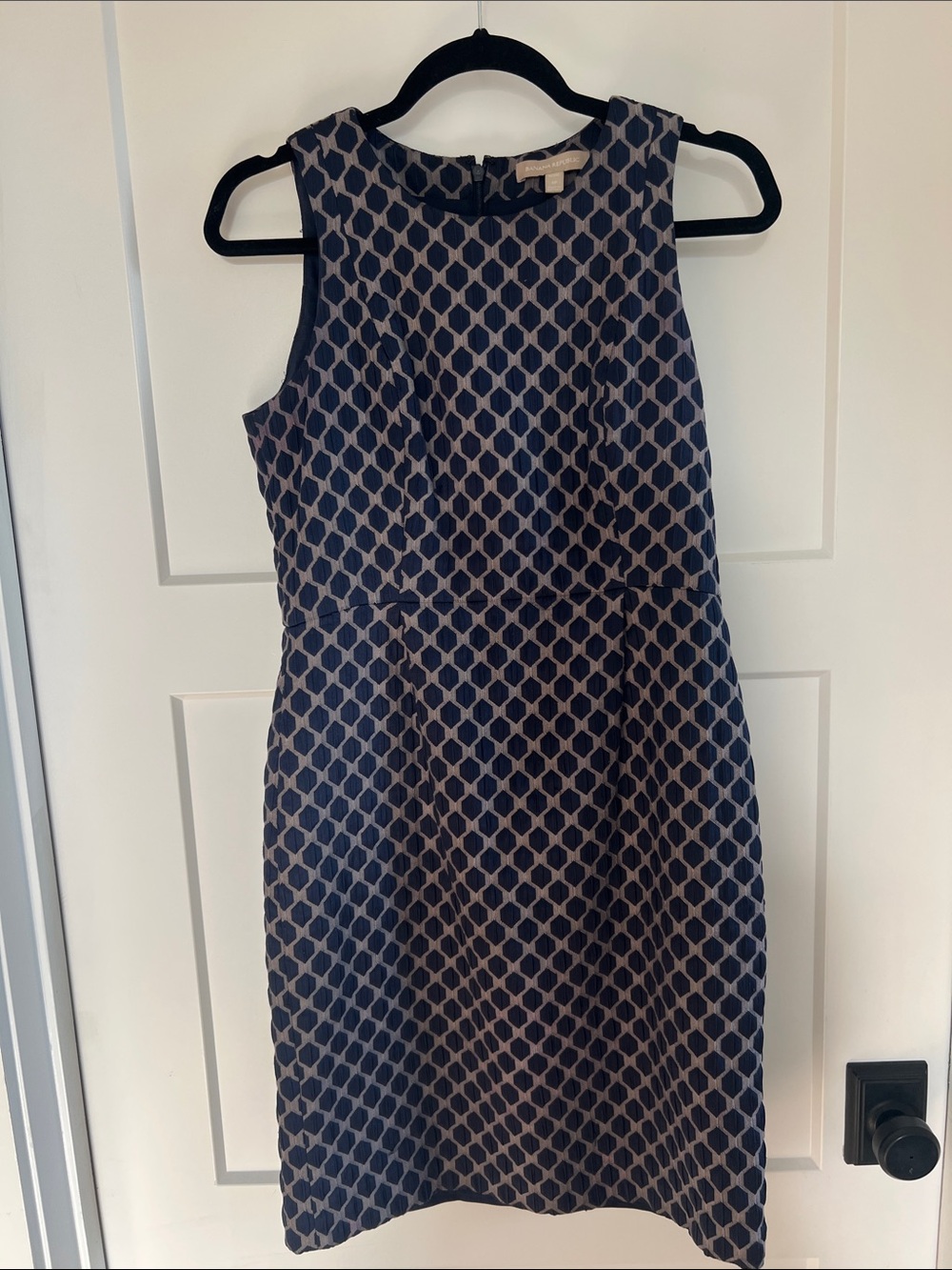 Banana Republic Navy and Cream Geometric Sleeveless Sheath Dress